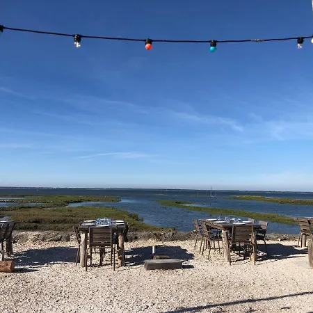 La Du Golf - D Hôtes Alojamento de Acomodação e Pequeno-almoço 4*