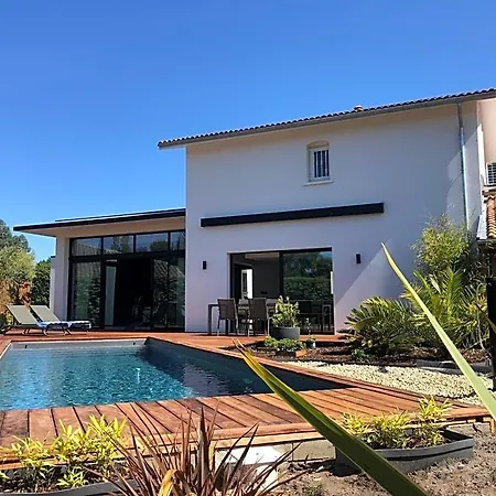 La Du Golf - D Hôtes Alojamento de Acomodação e Pequeno-almoço Gujan-Mestras