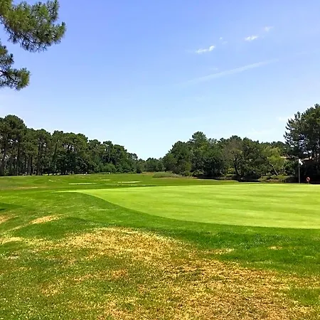 La Du Golf - D Hôtes